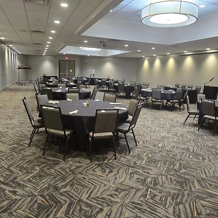Holiday Inn - Bloomington - Normal By Ihg Dış mekan fotoğraf