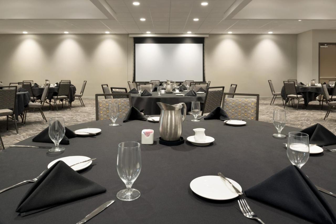 Holiday Inn - Bloomington - Normal By Ihg Dış mekan fotoğraf